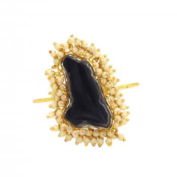 Gold Plated Pearl and Black Agate Stone Seated Bracelet - Timeless Elegance with a Touch of Mystery